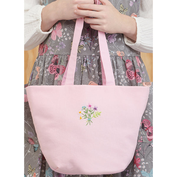 Pattern, SIMPLICITY 9805  Misses' Pinafore Aprons and Tote in One Size by Elaine Heigl Designs