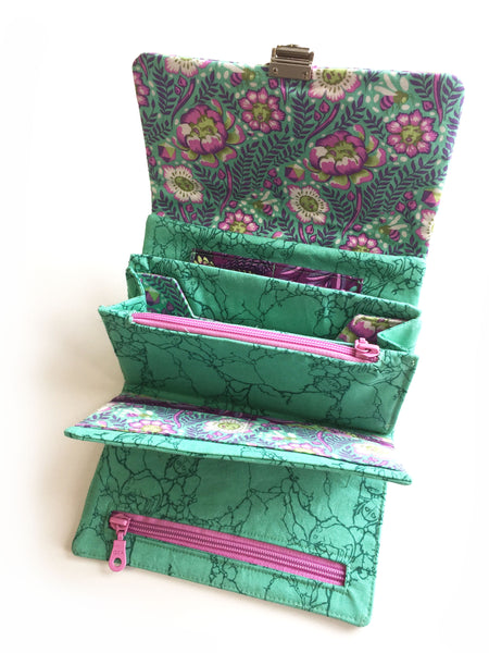 Pattern, ABQ, Chatelaine Multi-Featured Wallet, ABQ-197