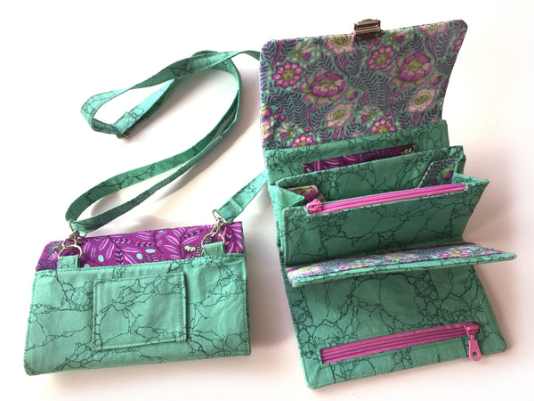 Pattern, ABQ, Chatelaine Multi-Featured Wallet, ABQ-197