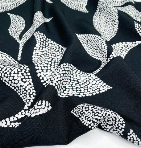Fabric, Gabriella, Black/White, 100% Viscose 2696